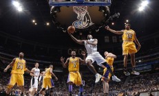 开云体育app-圣西罗的冰与火之歌，当托尼的弧线划破巴萨的宇宙