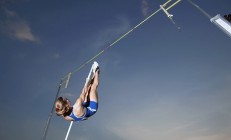 开云体育官方网站-双线传奇，英格兰铁血克敌，马龙赛场称王