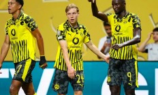 开云体育在线-多特蒙德球队备战艰苦，全力以赴