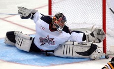 开云官方app入口-浓眉的统治力，当尼克斯的铁血防线遇上掘金的战术困境