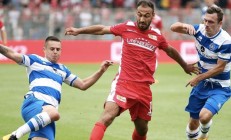 开云足球直播-柏林联队未能取胜，排名不断下滑