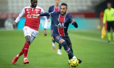 开云APP-里尔胜利稳居法甲榜首，迎接挑战