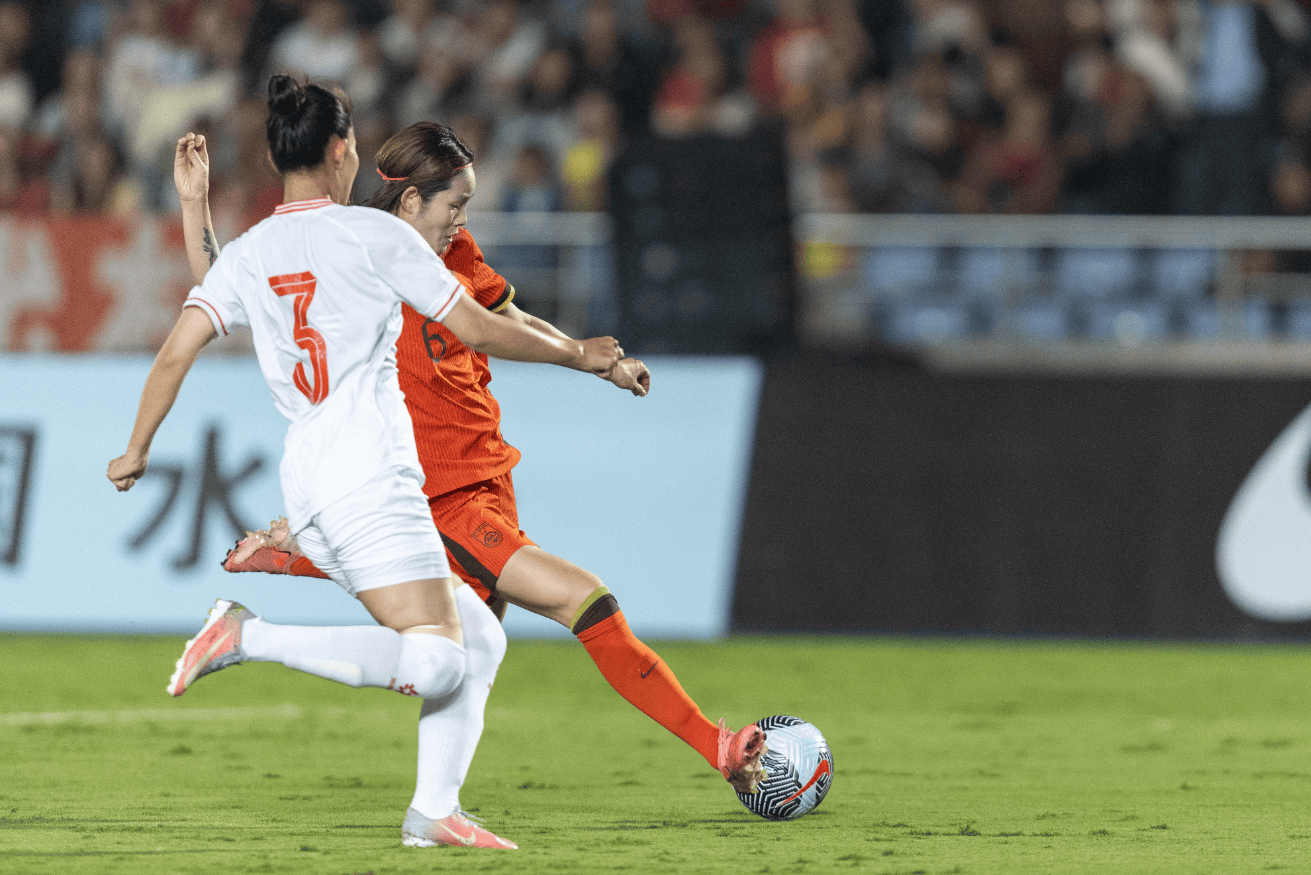 世界女足比赛中中国队勇夺冠军