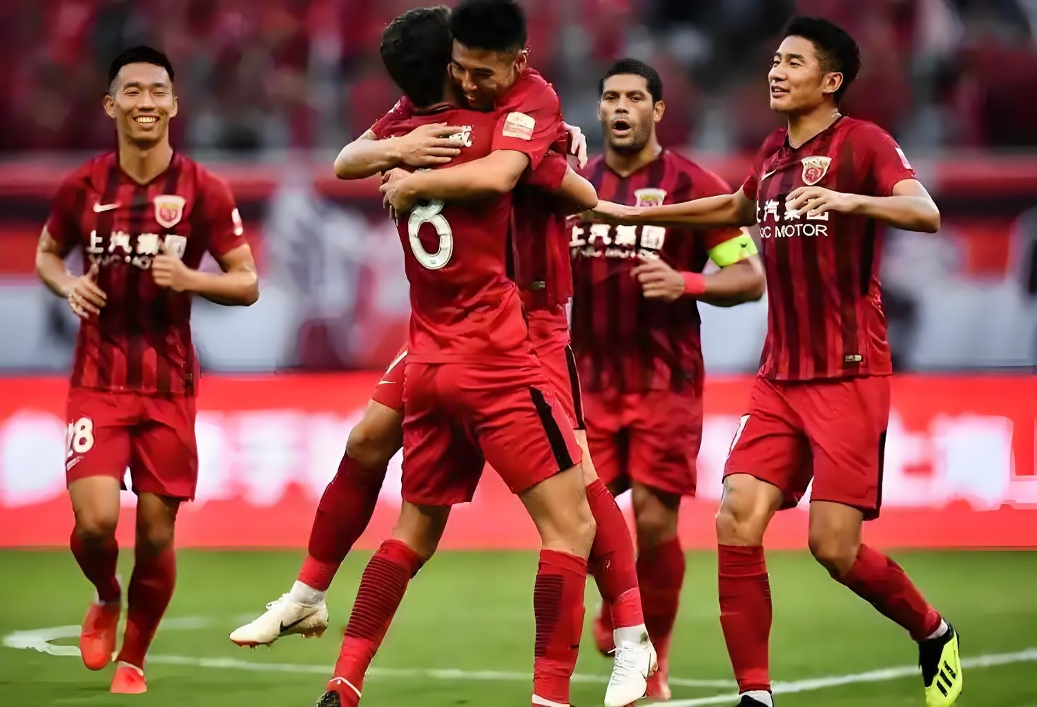 激烈角逐赛代际起，豪强交锋共创辉煌的简单介绍