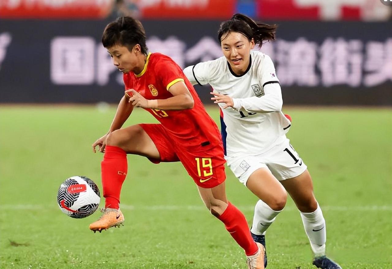 国家女足备战奥运队员士气高昂迎战南非队 国家女足备战奥运队员士气高昂迎战南非队