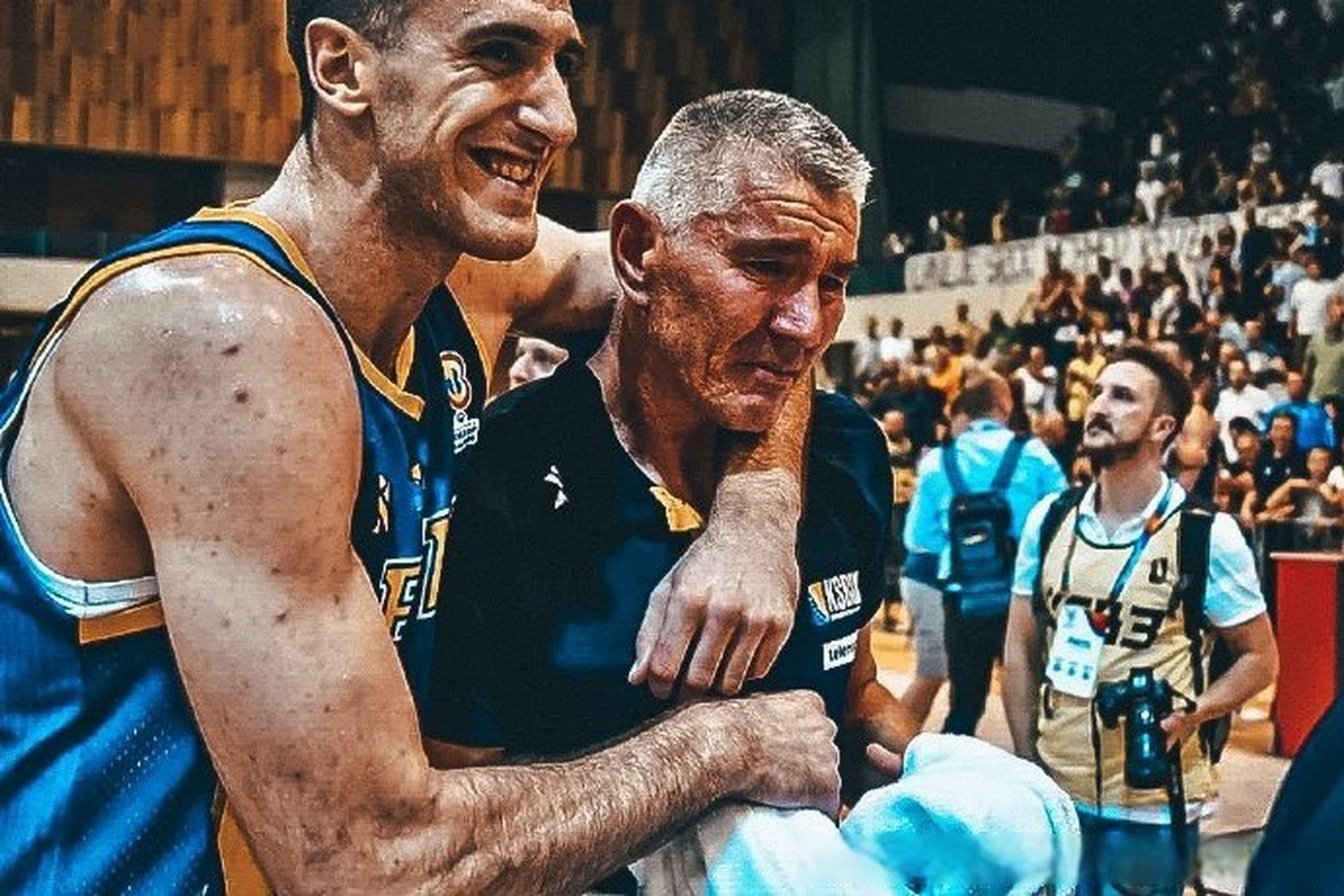 包含波黑战胜对手，成功取得欧锦赛资格的词条