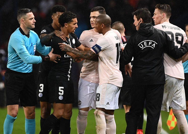 关于法国羽毛球队翻盘韩国羽毛球队，林丹完成帽子戏法的信息