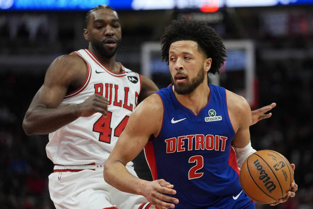 战术配合完美，球员表现抢眼的简单介绍