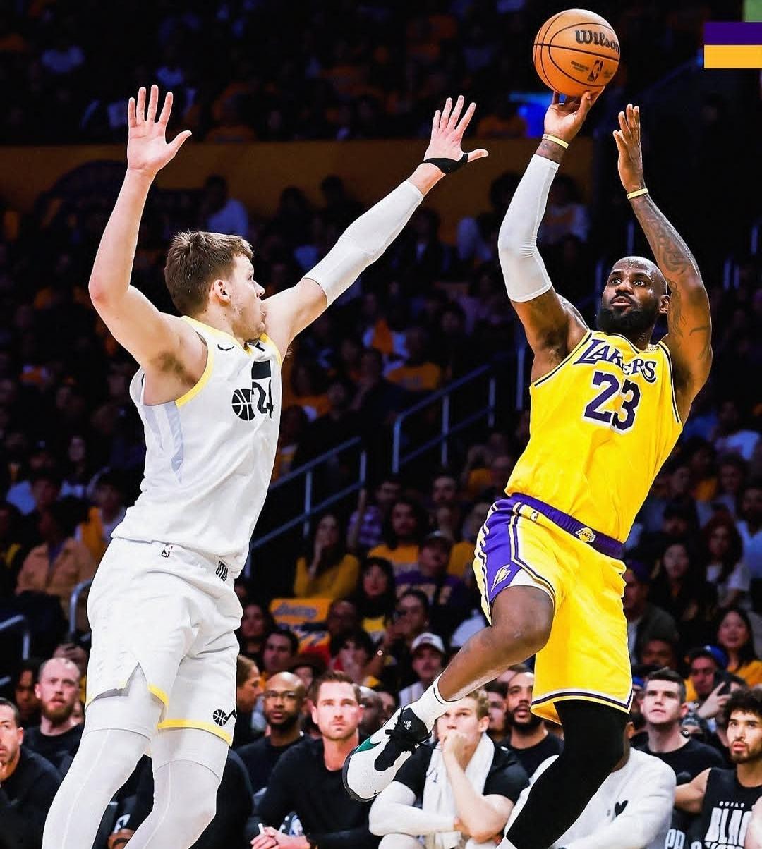 关于黄蜂爆冷湖人，麦科勒姆三分雨点燃全场的信息