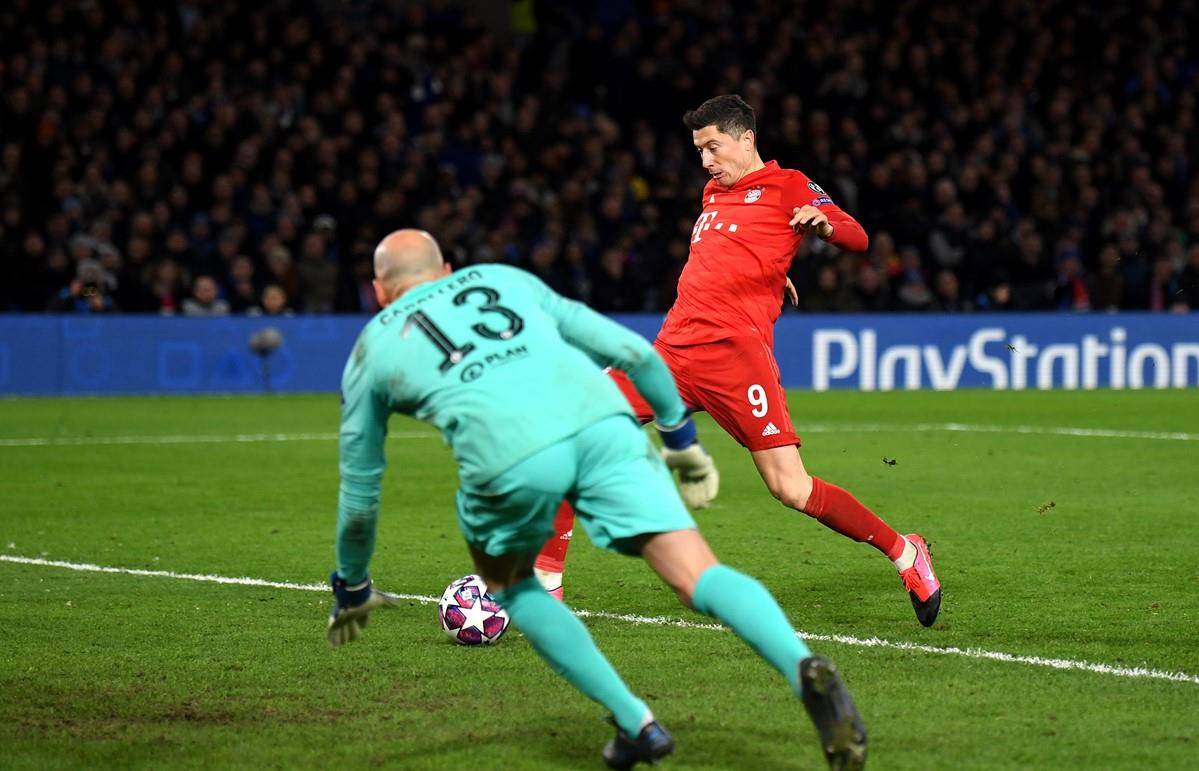 巴萨鏖战拜仁,莱万三分雨点燃全场的简单介绍 巴萨鏖战拜仁,莱万三分雨点燃全场的简单介绍