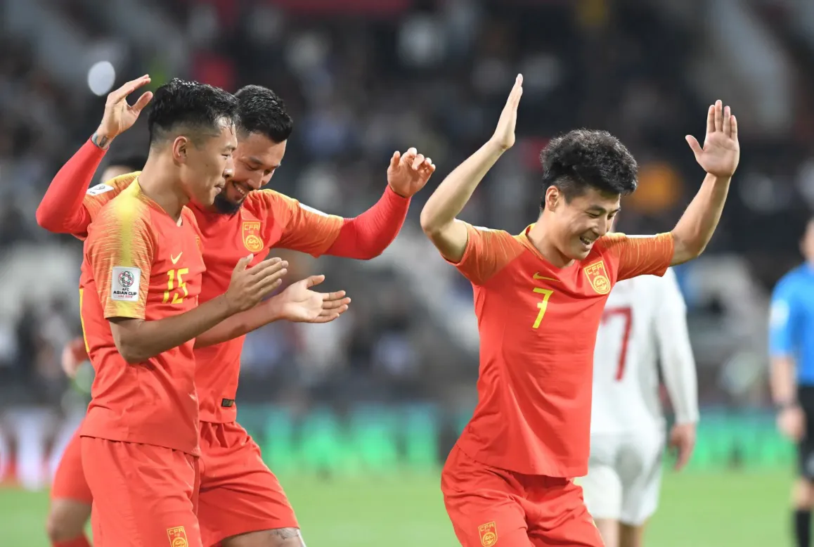 精彩瞬间不容错过,中超球队一路高歌行进的简单介绍 精彩瞬间不容错过,中超球队一路高歌行进的简单介绍