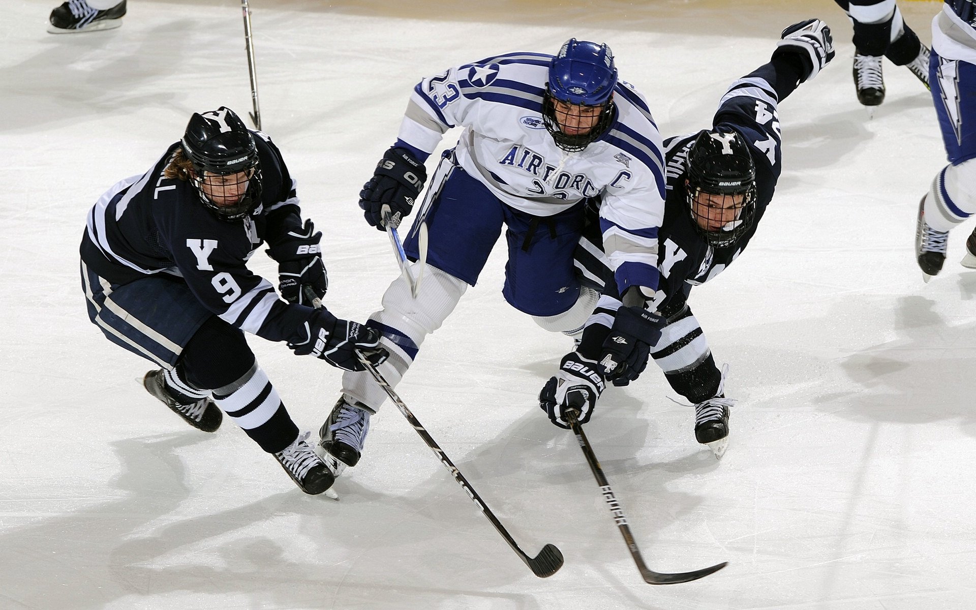 维尼修斯跨时空带队？马竞铁血破罗马，新生代锋芒初露