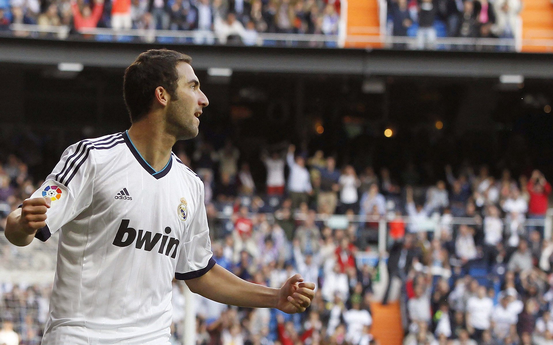 若日尼奥存在感拉满，智利粉碎摩洛哥，足球场上的战术博弈与民族韧性