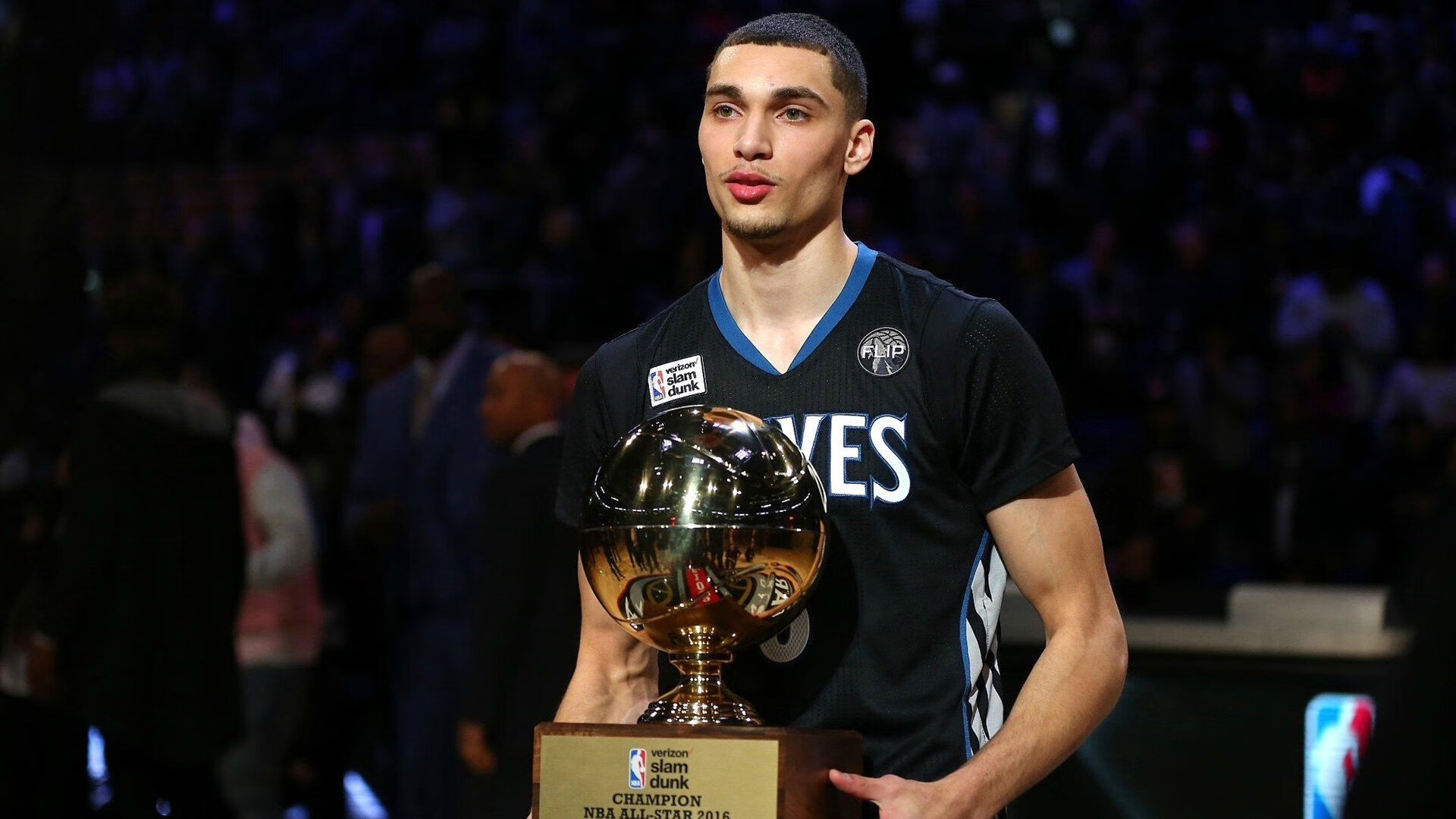 阿尔瓦雷斯,攻防转换的艺术大师,引领美国男篮在生死战中力克希腊