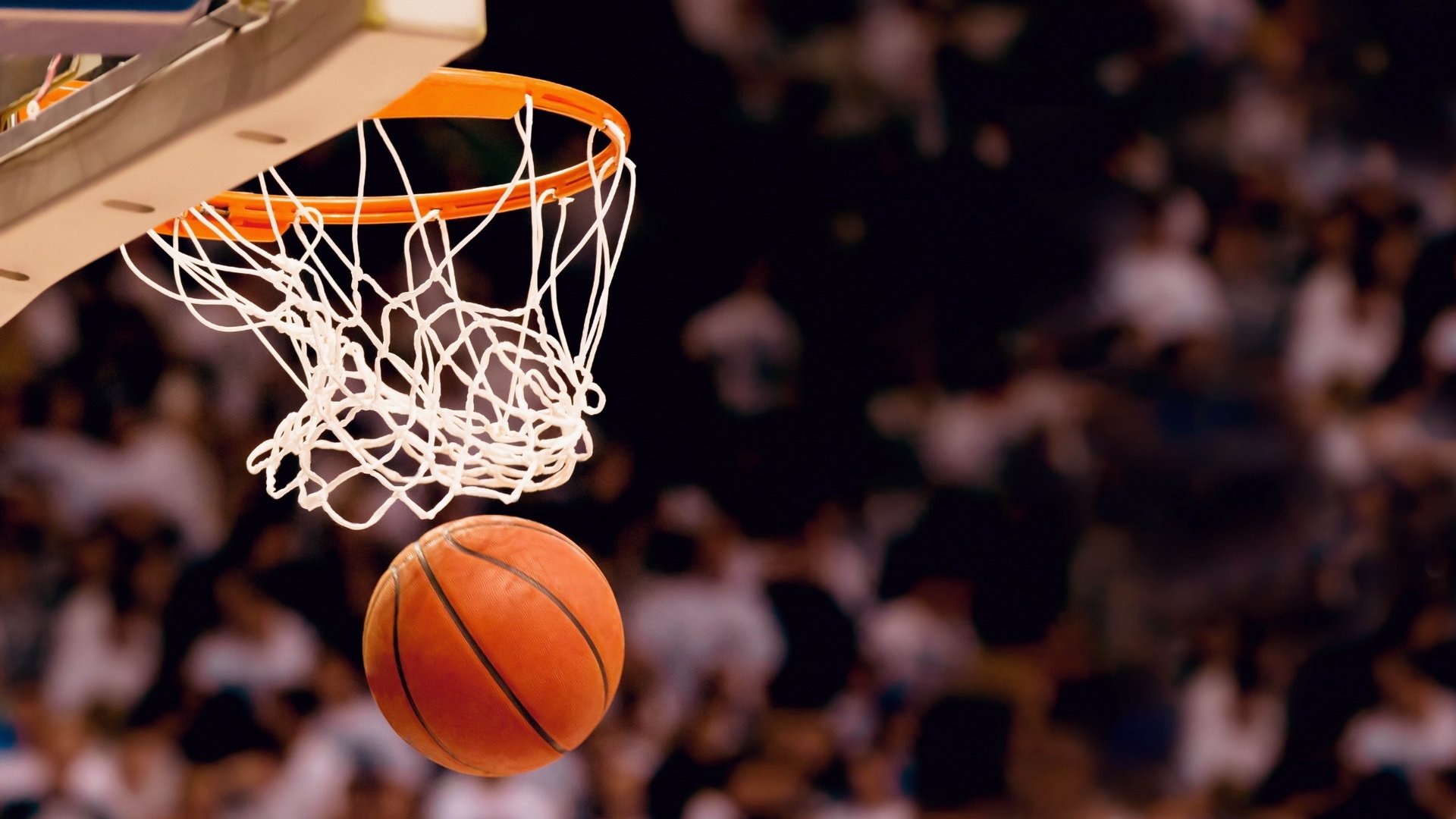 日出麦迪逊，文班亚马用绝杀封印太阳，改写NBA历史唯一性